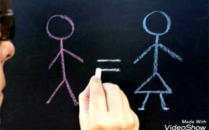 جامعه باید نوع نگاه به دختران را اصلاح کند