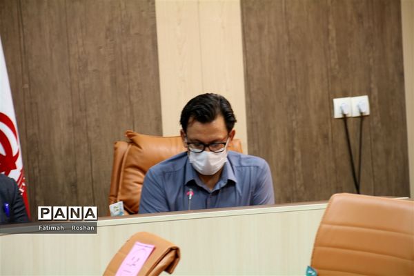 تجلیل از مراقبین سلامت حوزه‌های امتحانی در شهرستان امیدیه