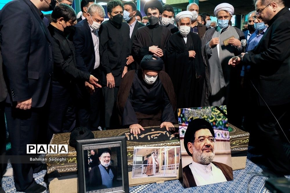 مراسم تشییع حجت الاسلام محتشمی پور