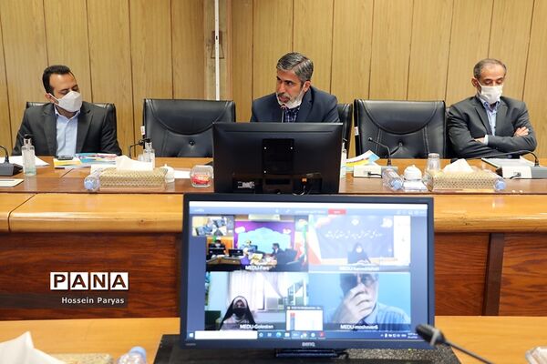 نشست هیات امنای سازمان دانش‌آموزی
