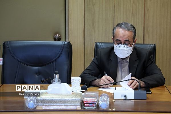 نشست هیات امنای سازمان دانش‌آموزی