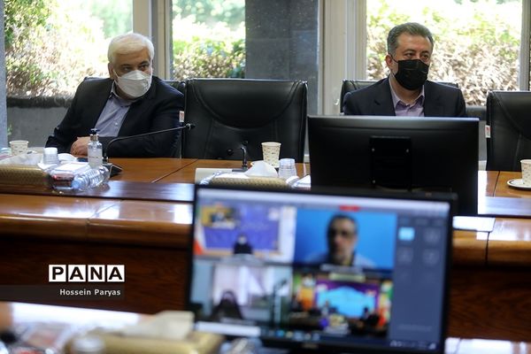 نشست هیات امنای سازمان دانش‌آموزی