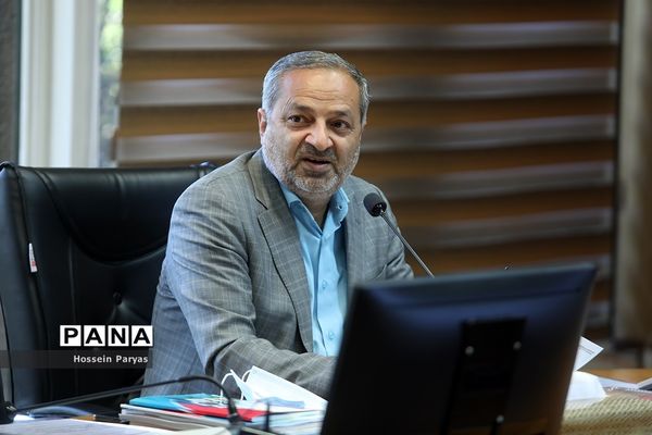 نشست هیات امنای سازمان دانش‌آموزی