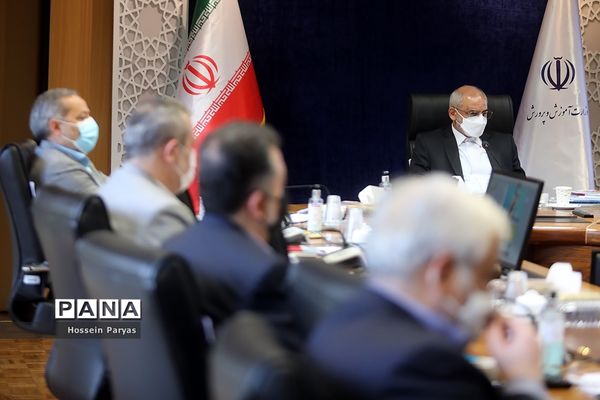 نشست هیات امنای سازمان دانش‌آموزی