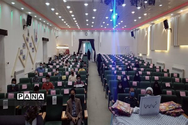 مراسم جشن سیاسی رای اولی‌های 1400 کاشمر