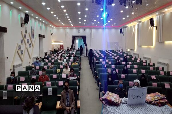مراسم جشن سیاسی رای اولی‌های 1400 کاشمر