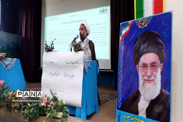 مراسم جشن سیاسی رای اولی‌های 1400 کاشمر