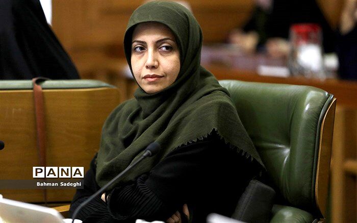 الهام فخاری معاون امور زنان ستاد انتخاباتی مهرعلیزاده شد
