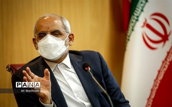 متوسط حقوق فرهنگیان با متوسط سایر کارکنان دولت هماهنگ است