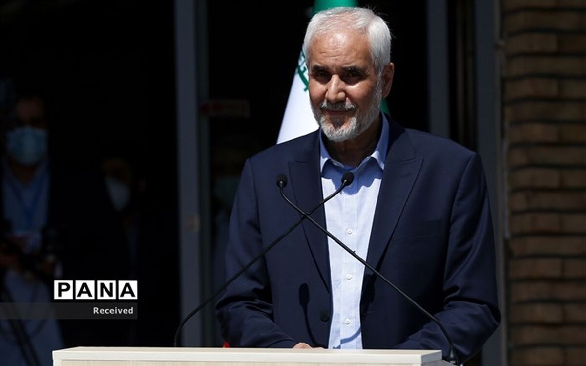 مهرعلیزاده: تعدد بیش از اندازه بانک‌های خصوصی موجب دلالی‌شدن کار بانکداری شده است