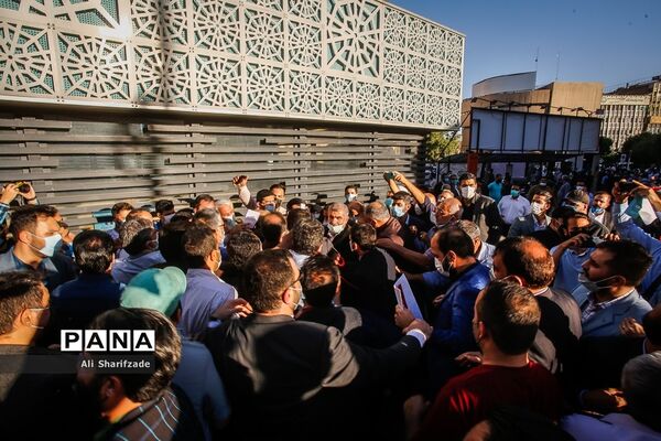 گردهمایی حامیان سیدابراهیم رییسی در میدان ولیعصر