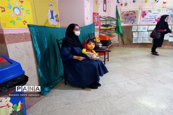 بازدید از مدارس مجری طرح کانون‌های یاریگران زندگی در شهرستان رباط کریم