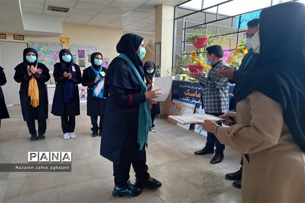 بازدید از مدارس مجری طرح کانون‌های یاریگران زندگی در شهرستان رباط کریم