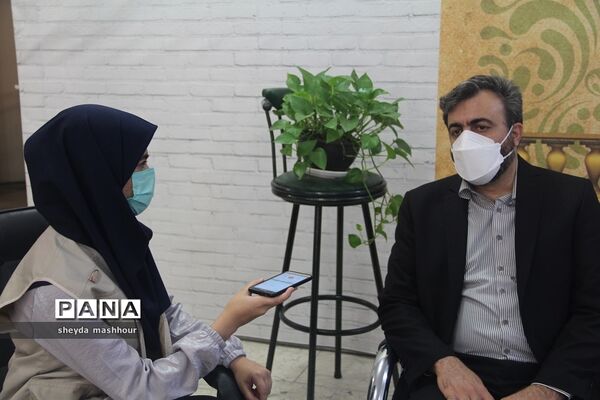 بازدید مدیرکل فرهنگی هنری، اردوها و فضای پرورشی وزارت آموزش و پرورش از داوری نهایی جشنواره معلمان مولف در شهرری