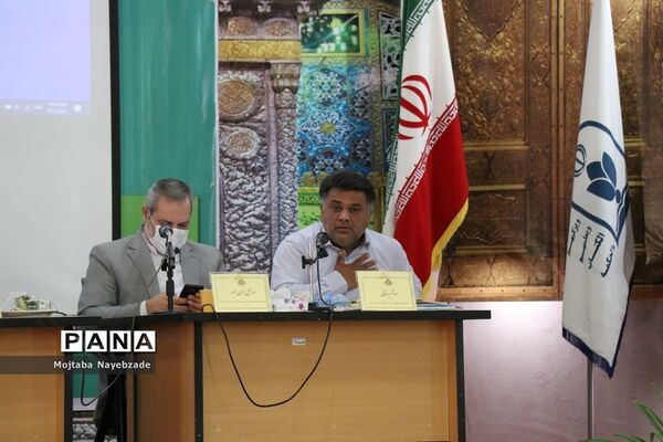 نشست قطبی تبیین بازمهندسی تشکیلات پیشتازان سازمان دانش‌آموزی  در مشهد