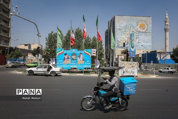 تبلیغات انتخابات ریاست جمهوری و شورای شهر در تهران