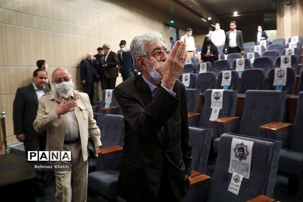 نشست خبری رئیس شورای ائتلاف نیروهای انقلاب