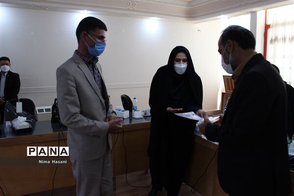 جلسه هماهنگی  مسئولان پیشتازان نواحی و مناطق 14 گانه استان زنجان