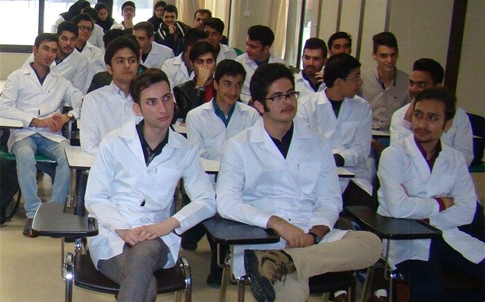 دانشگاه‌ها از ترم آینده حضوری هستند؟