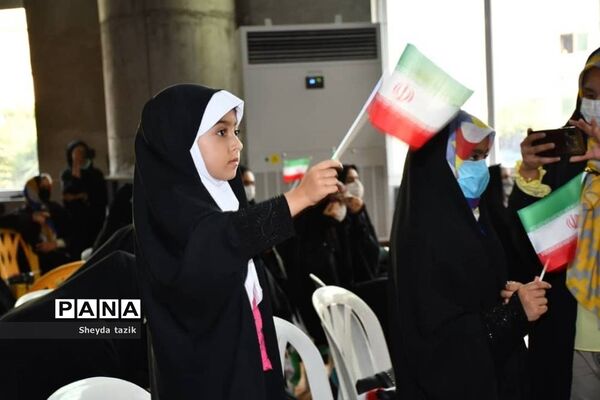 برگزاری همایش بانوان و دختران انقلابی محمودآباد