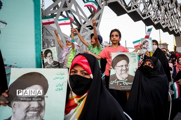 جشن پیروزی ابراهیم رئیسی در انتخابات ریاست جمهوری_1
