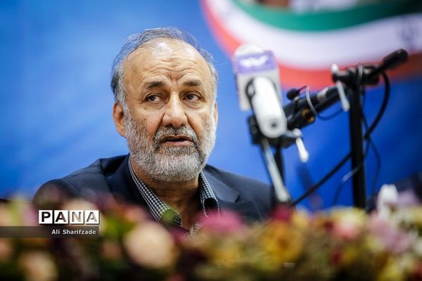 نشست خبری اعضای لیست شورای وحدت