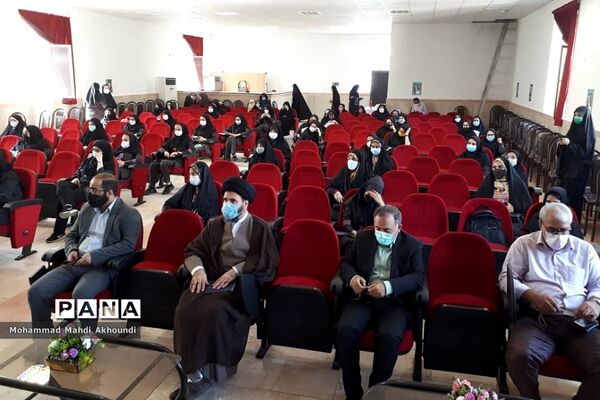 همایش جشن تکلیف سیاسی دختران رای اولی در پردیس