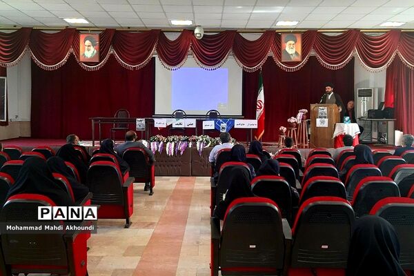 همایش جشن تکلیف سیاسی دختران رای اولی در پردیس