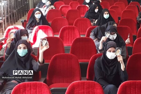 همایش جشن تکلیف سیاسی دختران رای اولی در پردیس