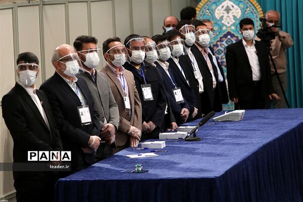 حضور رهبر معظم انقلاب  در سیزدهمین دوره انتخابات ریاست جمهوری