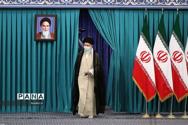 حضور رهبر معظم انقلاب  در سیزدهمین دوره انتخابات ریاست جمهوری