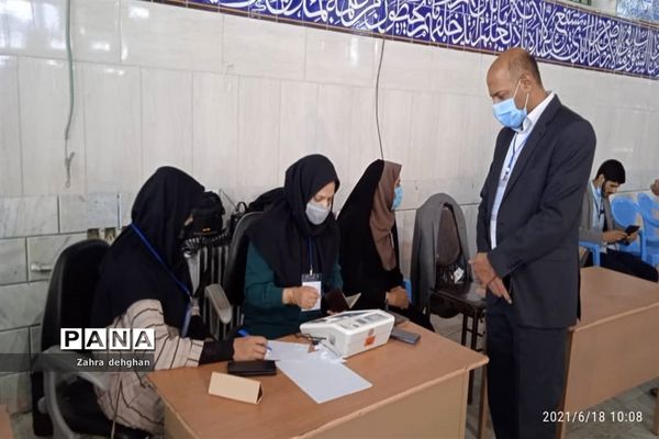 آغاز انتخابات 1400در شهرستان خاتم