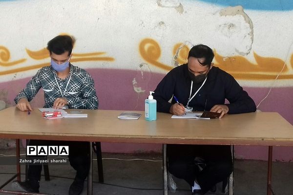 حضور مردم خاورشهر در پای صندوق‌های رای