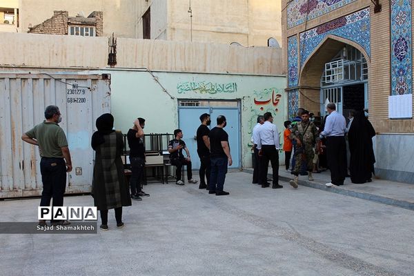 مشارکت و حضور مردم اهواز در انتخابات 1400-2