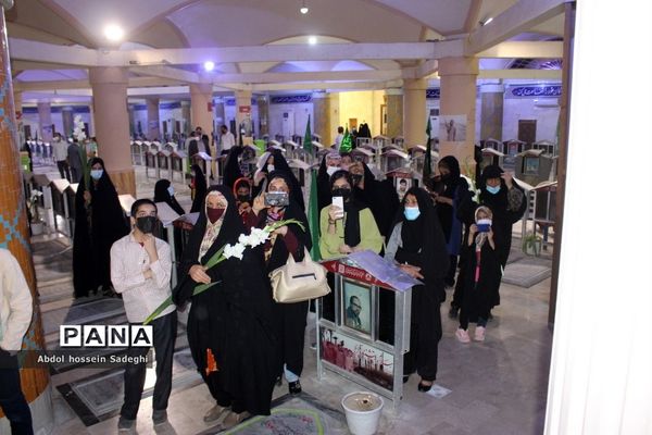 غبارروبی گلزار شهدای بوشهر