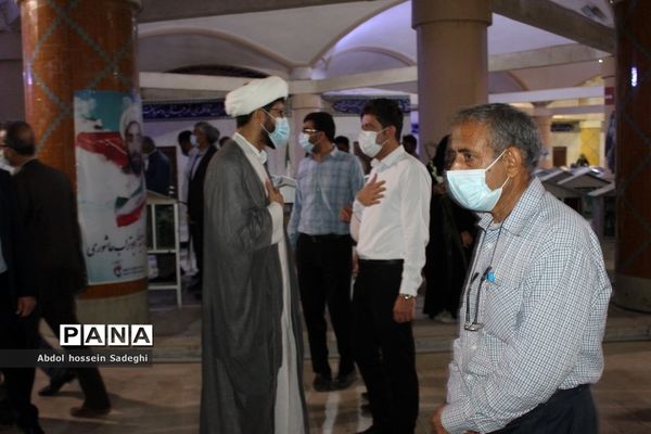 غبارروبی گلزار شهدای بوشهر