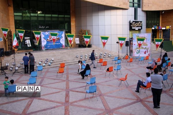 کاروان شادی با هدف شور انتخاباتی رای اولی‌ها