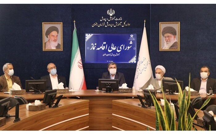 معلمان و عوامل اجرایی مدرسه در رابطه با مسئله نماز احساس مسئولیت کنند