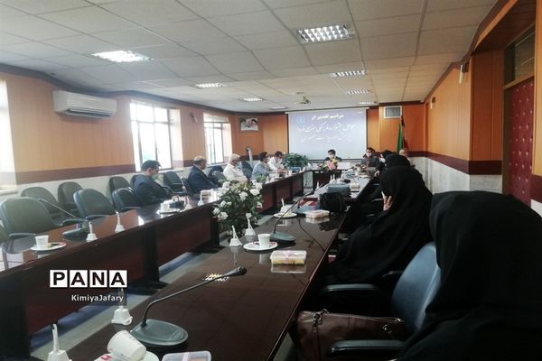 تجلیل از عوامل جشنواره فرهنگی و هنری فردا و پرسش مهر شهرستان کاشمر