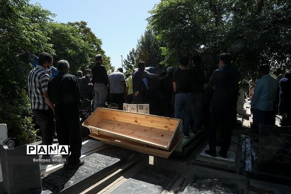 مراسم تشییع پیکر خبرنگاران فقید ایسنا و ایرنا