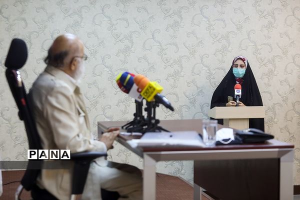 نشست خبری مهدی چمران