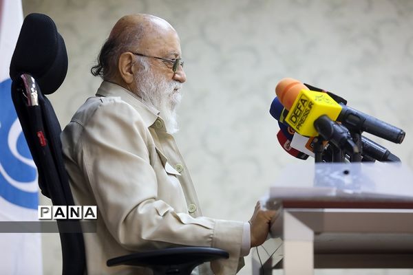 نشست خبری مهدی چمران