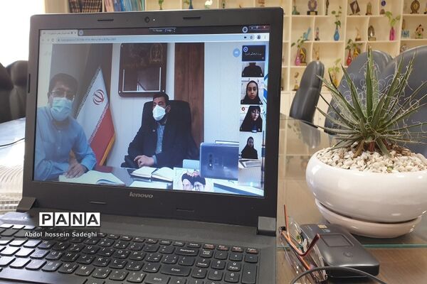 نشست هیات رئیسه مجلس دانش‌آموزی استان بوشهر