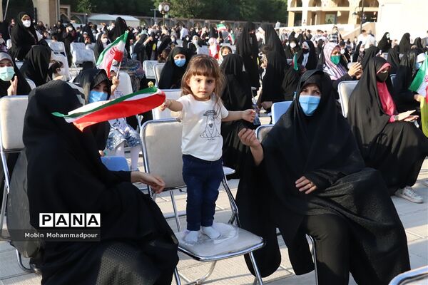 جشن میلاد امام رضا (ع) و پیروزی ملت بزرگ ایران در تبریز