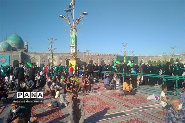 جشن ولادت امام رضا (ع) با حضور رئیس جمهور منتخب مردم در حرم مطهر رضوی