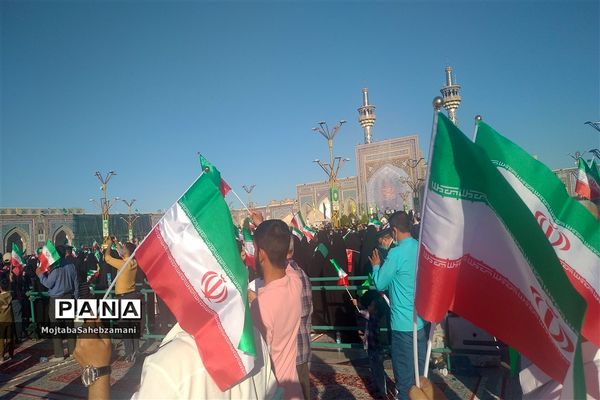 جشن ولادت امام رضا (ع) با حضور رئیس جمهور منتخب مردم در حرم مطهر رضوی