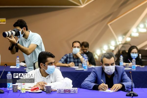 نشست خبری مدیرعامل بنیاد برکت ستاد اجرایی فرمان حضرت امام(ره)