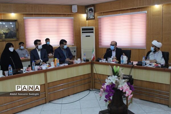 جلسه هم اندیشی روسای ستادهای حامی آیت الله رئیسی در استان بوشهر
