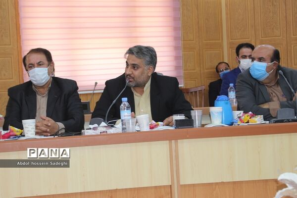 جلسه هم اندیشی روسای ستادهای حامی آیت الله رئیسی در استان بوشهر