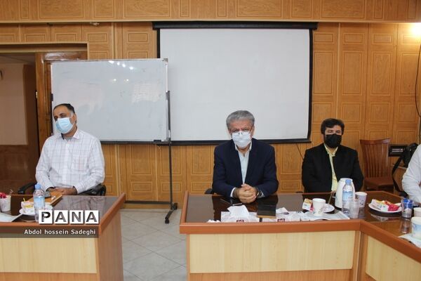 جلسه هم اندیشی روسای ستادهای حامی آیت الله رئیسی در استان بوشهر